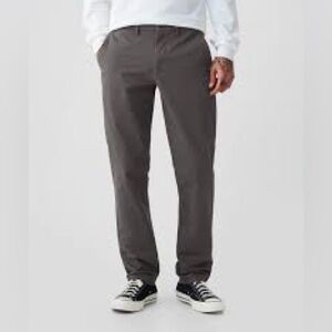 GAP original khaki Flat Front Men's Gray Pants size 38 X 34 NEW